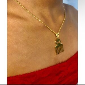 Africa pick necklace